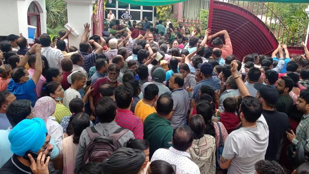 दिल्ली के स्कूल में बम की धमकी से मचा हड़कंप, खाली कराया गया कैंपस