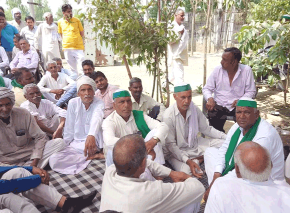 चौथे दिन भी बिजलीघर पर जारी रहा किसानों का धरना