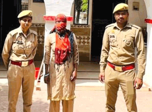 महिला शराब तस्कर समेत दो आरोपी दबोचे