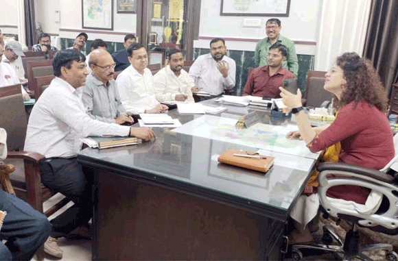 रायवाला शौचालय निर्माण में देरी पर नगरायुक्त ने जतायी नाराजगी