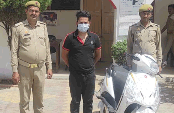 पुलिस ने शातिर वाहन चोर को किया गिरफ्तार