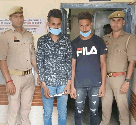 पुलिस के हत्थे चढ़े तीन शराब तस्कर, अवैध शराब बरामद
