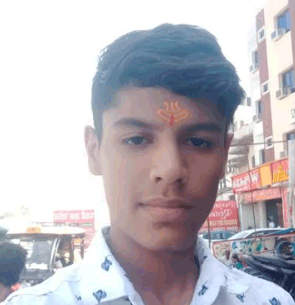 केएलजीएम इंटर कालेज के छात्रो ने बोर्ड की परीक्षा में विद्यालय का नाम रोशन किया