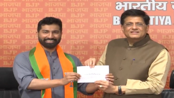 कांग्रेस नेता एके एंटनी के बेटे ने बीजेपी का थामा दामन
