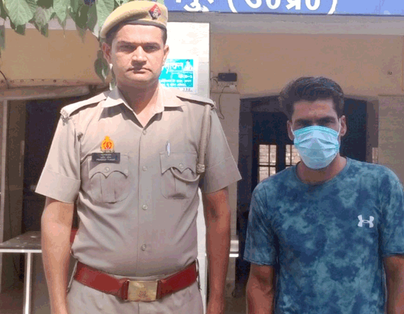 दो वांछित आरोपियों को भेजा जेल