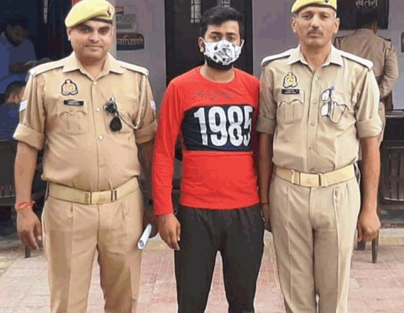 पुलिस ने दहेज हत्या के मामले में वांछित आरोपी को किया गिरफ्तार