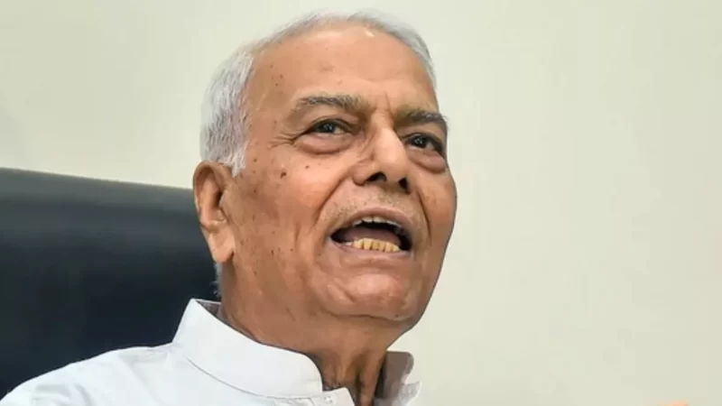 पापुआ न्यू गिनी में पीएम मोदी के शानदार स्वागत पर यशवंत सिन्हा का तंज, बीजेपी ने किया पलटवार