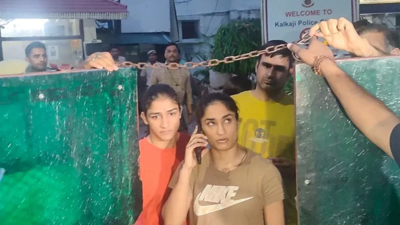 पहलवानों को सुबह ही हो गया था दिल्ली पुलिस के एक्शन का अंदेशा, ऐसे चला पूरा घटनाक्रम