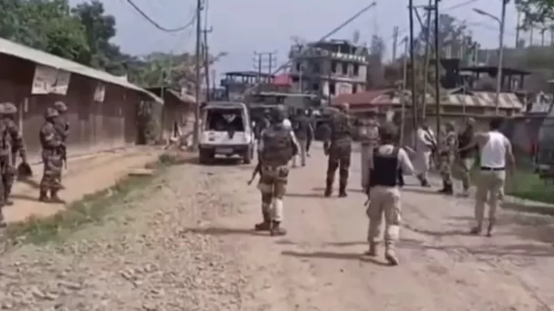 मणिपुर में फिर हिंसा: उग्रवादियों के साथ मुठभेड़ में BSF जवान शहीद, 2 जवान भी घायल; किया गया एयरलिफ्ट