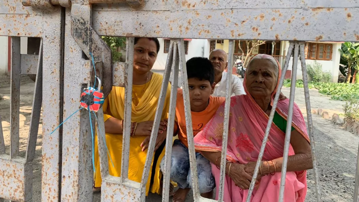 इनकी क्या खता! समस्तीपुर में डॉक्टर का परिवार बंगले में ‘सील’, बुजुर्ग मां-बाप के साथ पत्नी और बच्चे हुए कैद