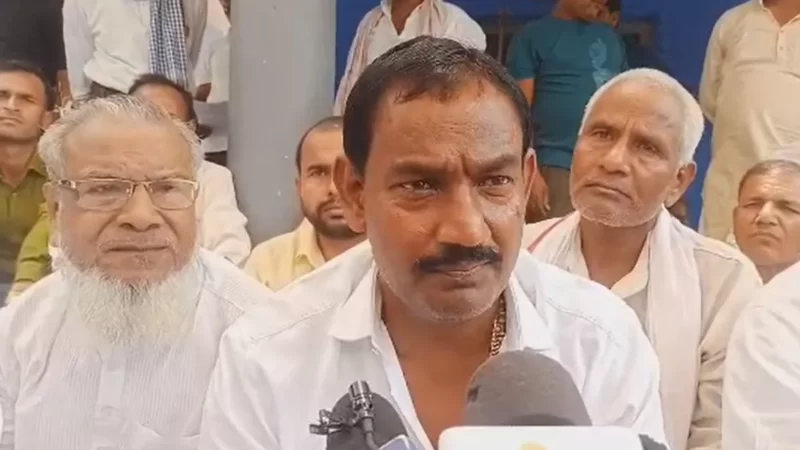 ‘मस्जिद में बैठकर लिखी गई रामचरितमानस’, RJD MLA के बयान पर बवाल; BJP बोली-ये लालू जी के चरवाहा स्कूलवाले…