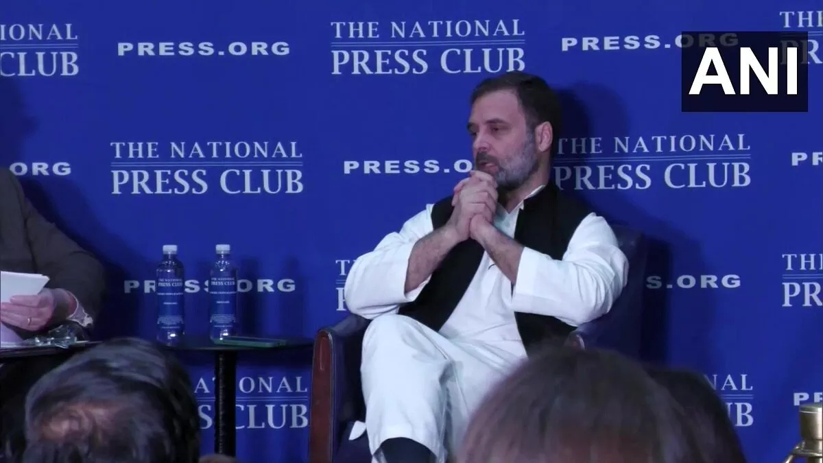आज भारत लौट रहे राहुल गांधी: लंबी विदेश यात्रा पर BJP ने उठाए सवाल, पूछा-रहस्यों से क्यों भरा है दौरा?