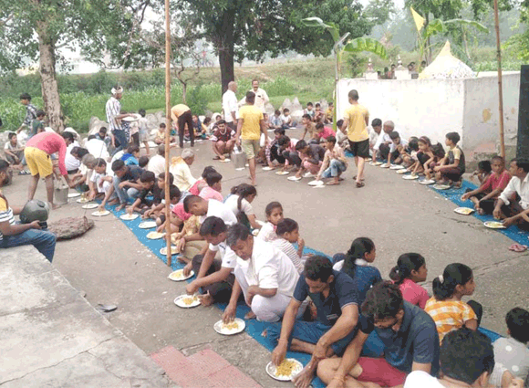 भूमिया खेड़ा मंदिर पर किया हवन व भंडारे का आयोजन