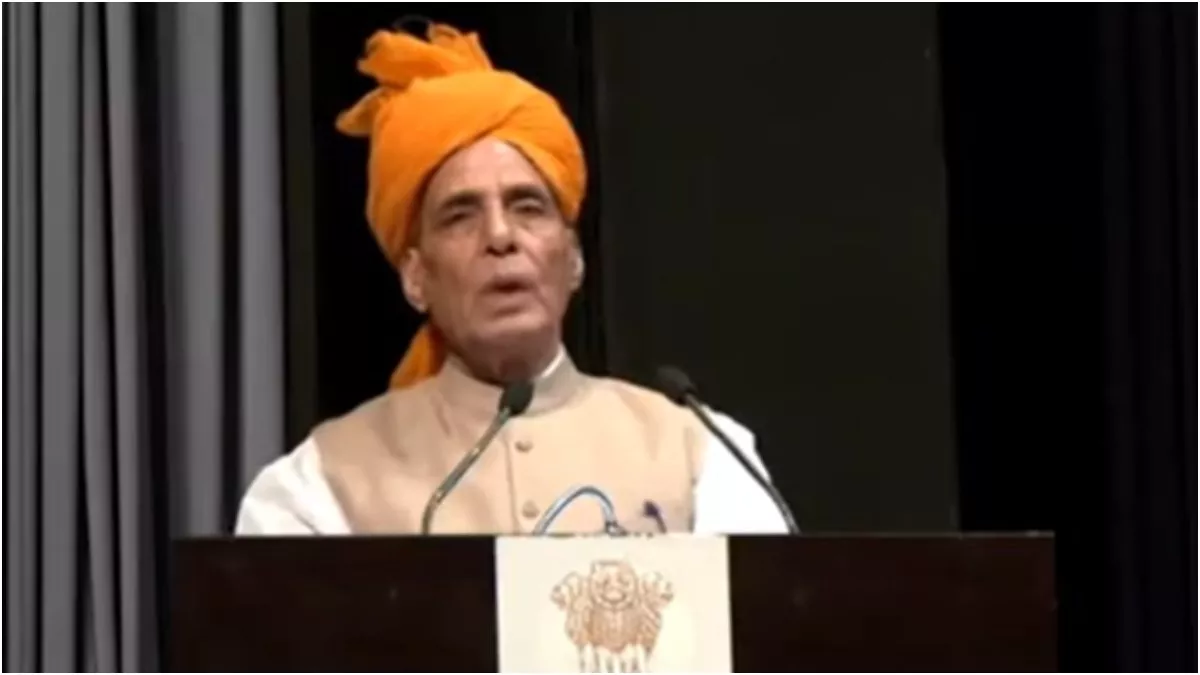 ‘पाकिस्तान के हुक्मरानों को लगेगी मिर्ची’, पड़ोसी मुल्क पर बरसे रक्षा मंत्री राजनाथ सिंह; POK पर कही अहम बात