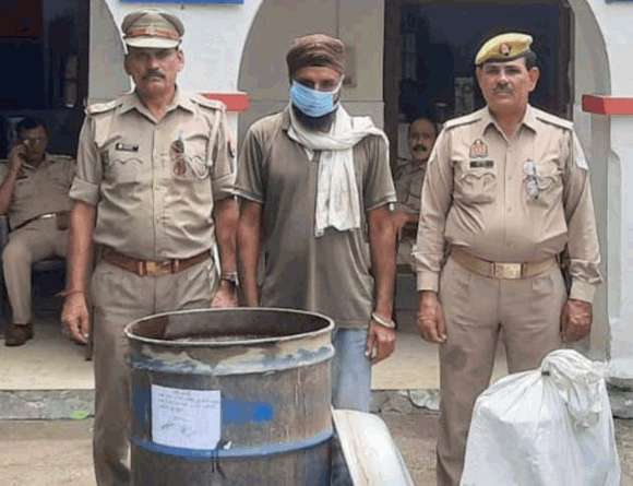 अवैध शराब की कसीदगी करते पुलिस ने पकड़ा एक आरोपी