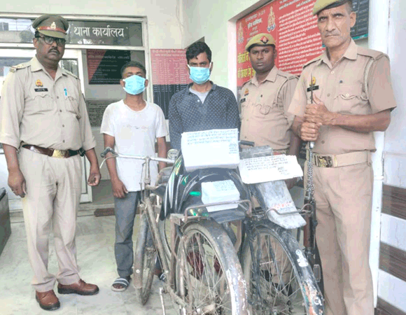 पुलिस के हत्थे चढ़े दो शातिर चोर