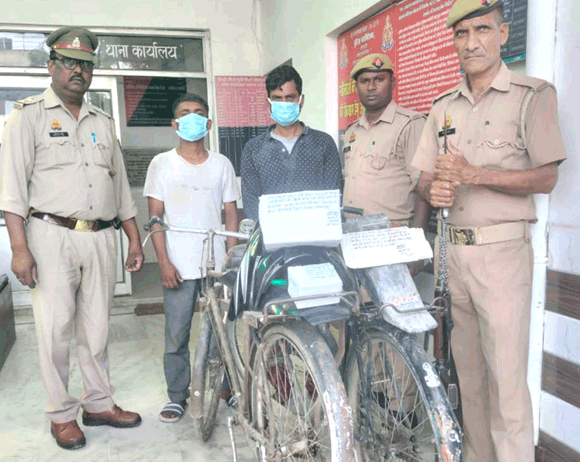 पुलिस के हत्थे चढ़े दो शातिर चोर