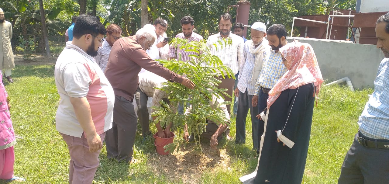 जामिया तिब्बिया देवबंद में धुमधाम से मनाया गया विश्व पर्यावरण दिवस