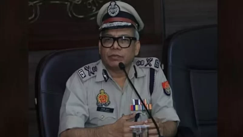 यूपी डीजीपी के न‍िर्देश, बोले- महिला पुलिसकर्मी करें महिलाओं की शिकायतों की जांच