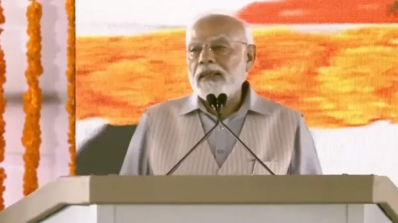 तेलंगाना को पीएम ने दी 6100 करोड़ की सौगात, बोले- अब देश का तेजी से हो रहा विकास