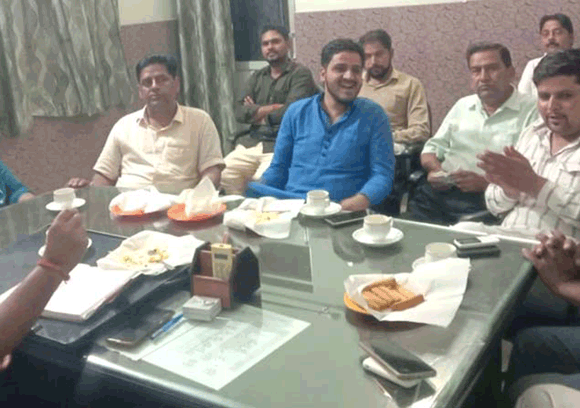 उपजिलाधिकारी ने कराया गंगोह नगर पालिका सभासदों के बीच हुए विवाद का निपटारा