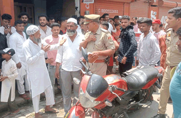 दबंग युवकों ने दिनदहाड़े की फायरिंग, फैली दहशत