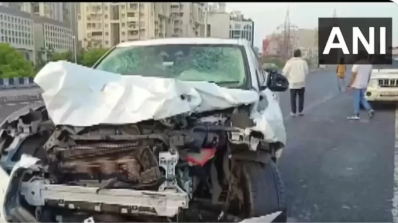 अहमदाबाद में बड़ा हादसा: सड़क हादसा देखने जुटे लोगों को लग्जीर कार ने रौंदा, 9 की मौत; 13 घायल
