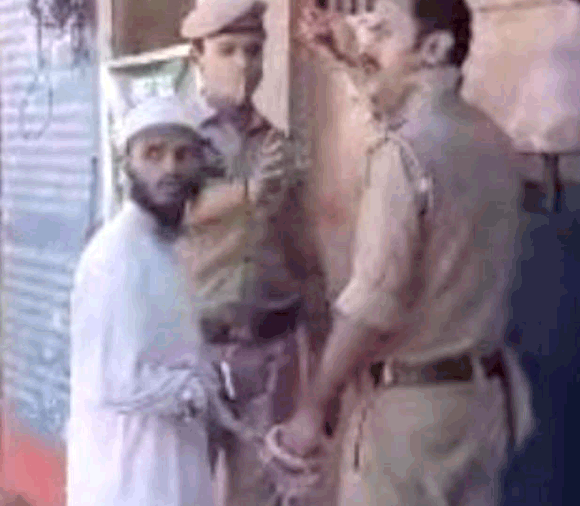 बंगलादेशी नागरिक निकले दोनों संदिग्ध, पुलिस ने भेजे जेल