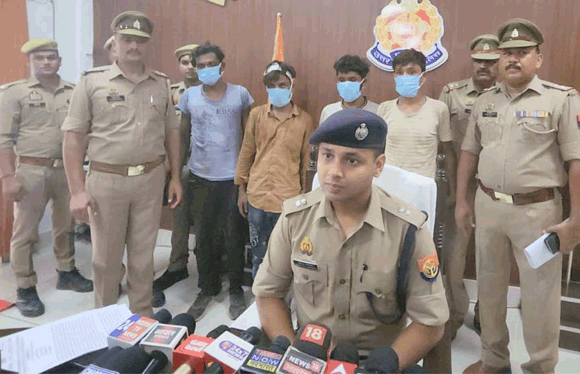 पुलिस ने चार शातिर लुटेरों को भेजा जेल, लूट का माल बरामद