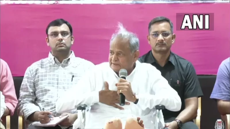 ‘PM मोदी कर्नाटक और राजस्थान का दौरा कर सकते हैं, लेकिन मणिपुर का नहीं’ गहलोत ने प्रधानमंत्री पर साधा निशाना