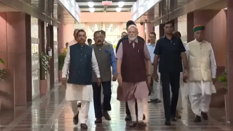 ‘ईस्ट इंडिया और इंडियन मुजाहिदीन में भी INDIA है, नाम रख लेने से कुछ नहीं होता’ विपक्ष पर जमकर बरसे पीएम मोदी