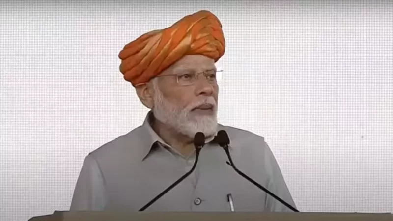 ‘पूर्ववर्ती सरकार होती तो 300 रुपये लीटर मिलता दूध’, INDIA नाम को लेकर विपक्षियों पर बरसे पीएम