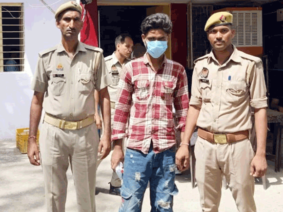 पुलिस ने नाजायज चरस के साथ दबोचा तस्कर, भेजा जेल