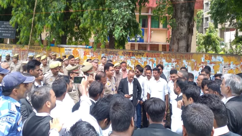 Parliament Session: नारेबाजी के बीच 2 बजे तक स्थगित की गई लोकसभा की कार्यवाही