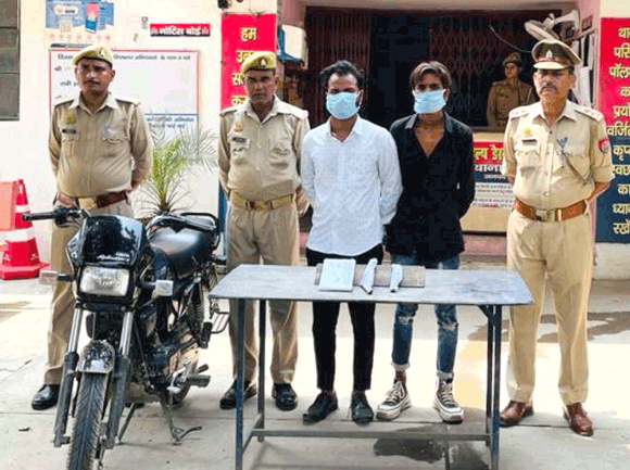 मुठभेड़ के दौरान पुलिस ने दबोचे दो शातिर लुटेरे, साथी फरार