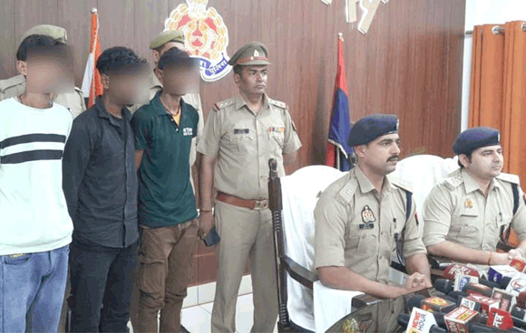 पुलिस ने किया लूट की घटना का खुलासा, तीन आरोपी भेजे जेल
