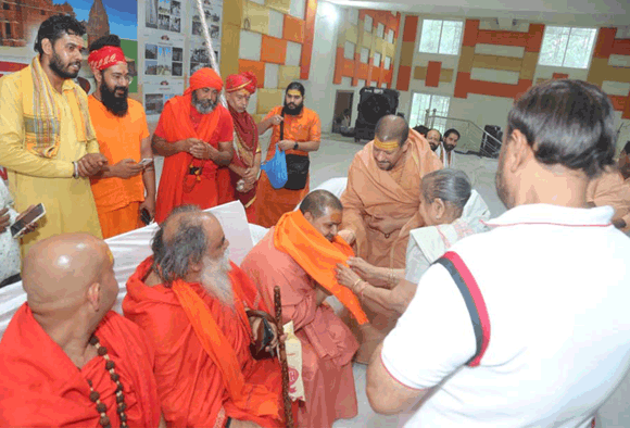 पुण्यतिथि पर समाजसेवी शिवकुमार गुप्ता को किया नमन