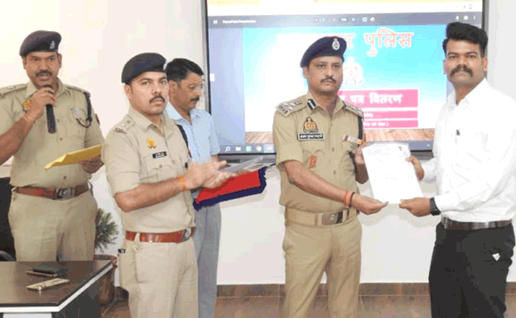 अपर जिलाधिकारी व उपजिलाधिकारी सदर से मिला ठगी पीडि़त जमाकर्ता परिवार का प्रतिनिधिमंडल