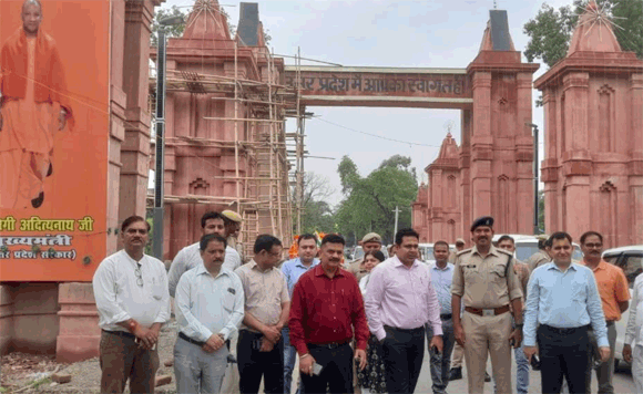 मंडलायुक्त एवं जिलाधिकारी ने लिया कांवड मार्ग पर व्यवस्थाओं का जायजा