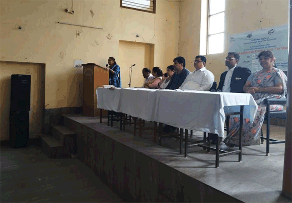 केसीसीपी आर्य कन्या इंटर कॉलेज में हुअ विधिक साक्षरता शिविर आयोजित