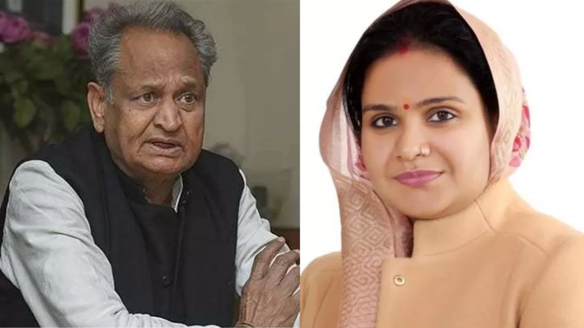 गहलोत सरकार ने जयपुर की मेयर मुनेश गुर्जर को किया बर्खास्त, पति के रिश्वत लेते पकड़े जाने पर हुई कार्रवाई