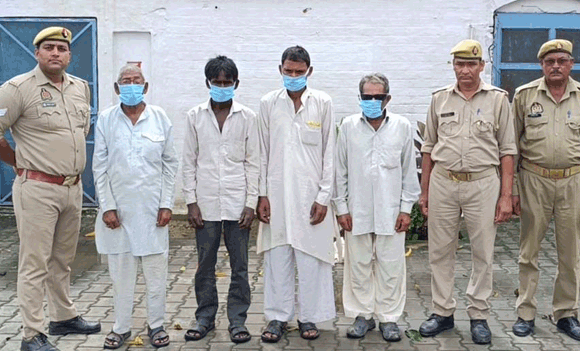 पुलिस ने पांच वारंटियों को भेजा जेल