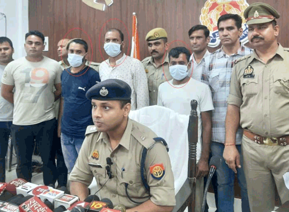 पुलिस ने मुठभेड़ में पकड़े तीन शातिर लुटेरे, गैस एजेंसी पर हुई लूट की घटना का किया खुलासा