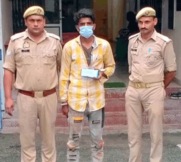 पुलिस के हत्थे चढ़ा शातिर मोबाइल चोर