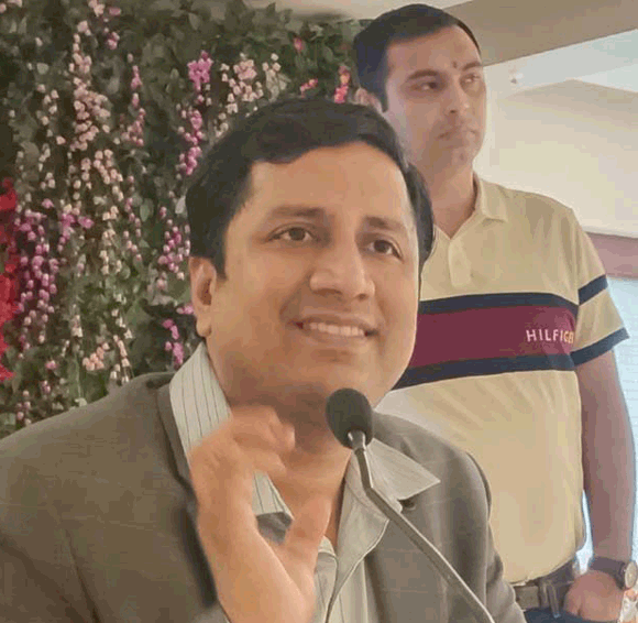 कैसर को जड़ से खत्म करने के लिए वरदान है रॉबोटिक सर्जरी: अग्रवाल