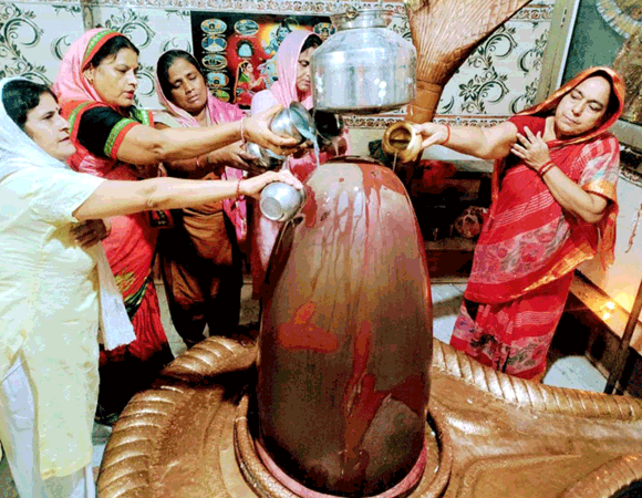 शिव का श्रृंगार ही है सृष्टि का कल्याण: कालेंद्रानंद