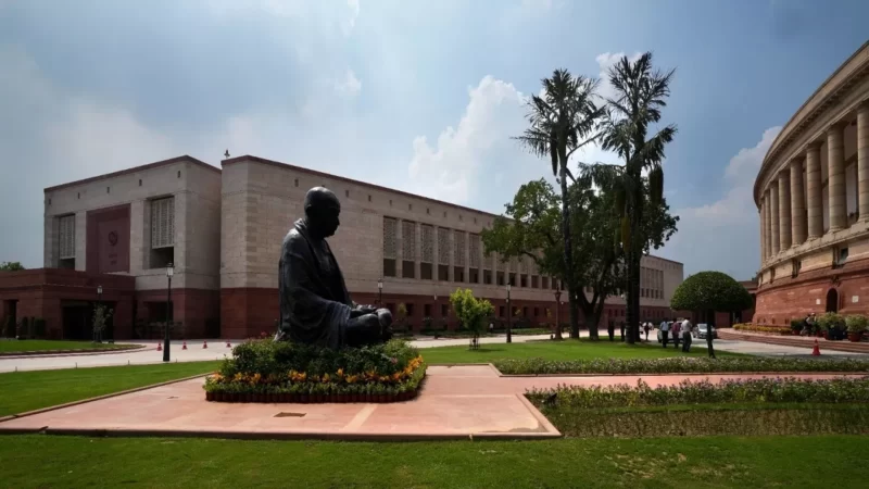 मास्टर स्ट्रोक की तैयारी में मोदी सरकार! अचानक क्यों बुलाया संसद का विशेष सत्र