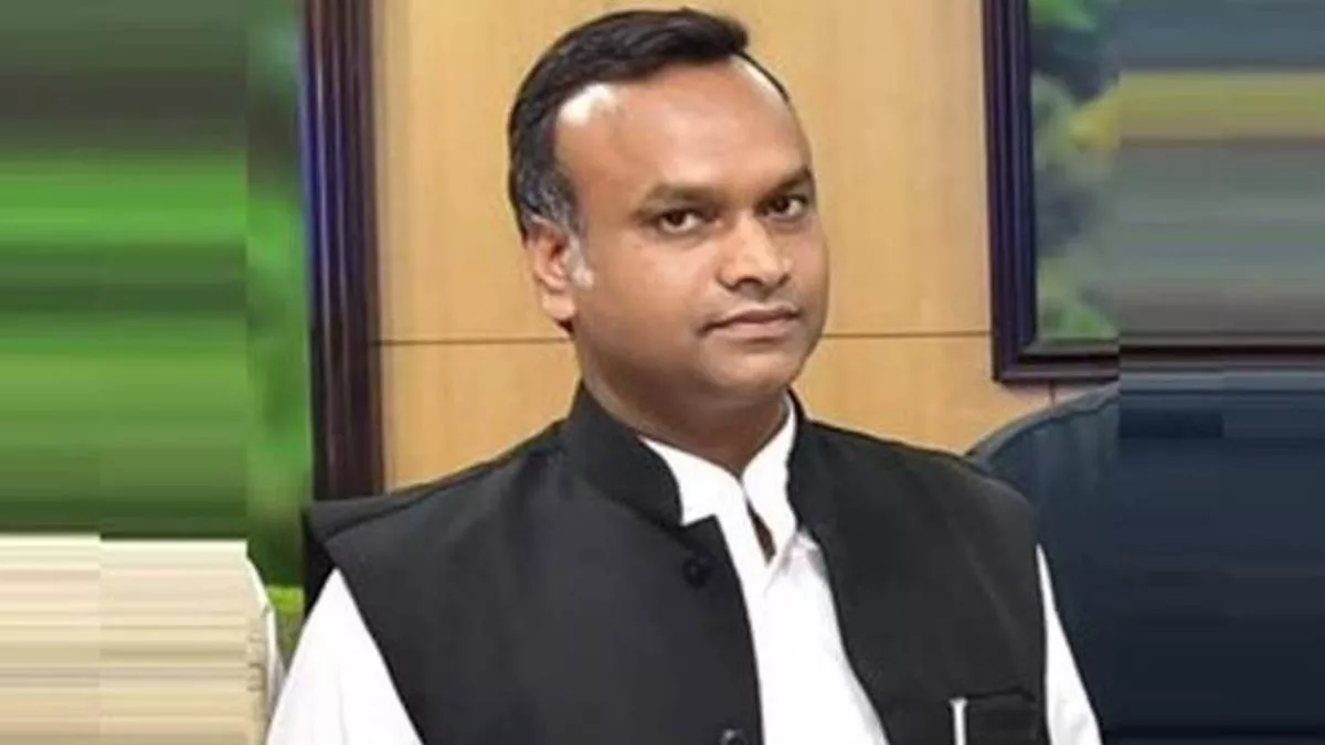 सनातन पर बिगड़े बोल: उदयनिधि के बाद अब कांग्रेस अध्यक्ष खरगे के बेटे का विवादित बयान