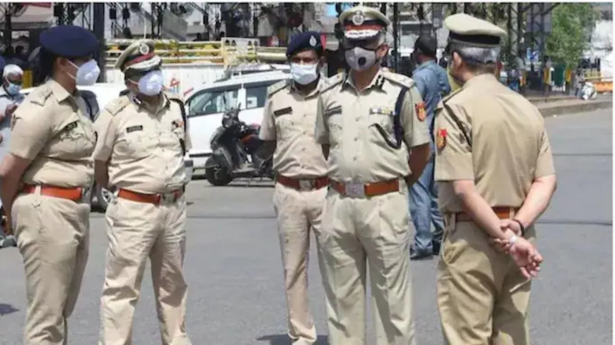 दिल्ली के स्कूल में ‘बम की धमकी’ से मचा हड़कंप, हरकत में आई पुलिस; बम स्क्वाड मौके पर