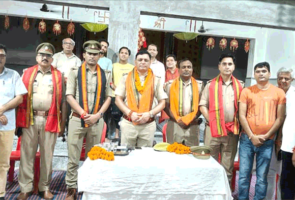 गौकश को पकडऩे वाली पुलिस टीम का किया अभिनंदन